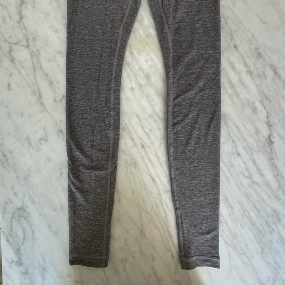 Lululemon Wunder Under Leggings - Picture 3 of 10